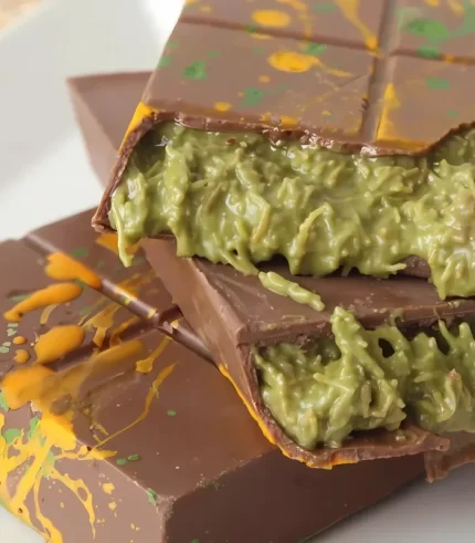 Dubai Chocolate Pistachio Kunafa Bar